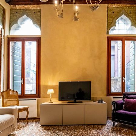 Gondola Bianca Venisejetaime Apartment ภายนอก รูปภาพ