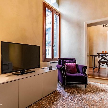 Gondola Bianca Venisejetaime Apartment ภายนอก รูปภาพ