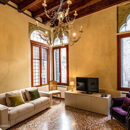 Gondola Bianca Venisejetaime Apartment ภายนอก รูปภาพ
