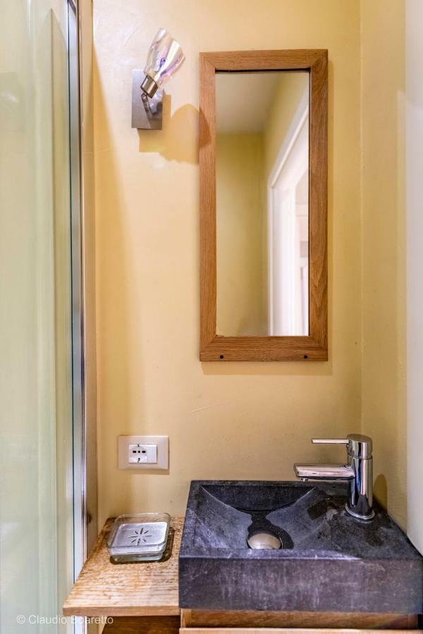Gondola Bianca Venisejetaime Apartment ภายนอก รูปภาพ