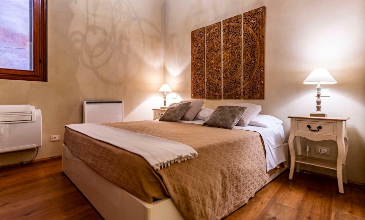 Gondola Bianca Venisejetaime Apartment ภายนอก รูปภาพ