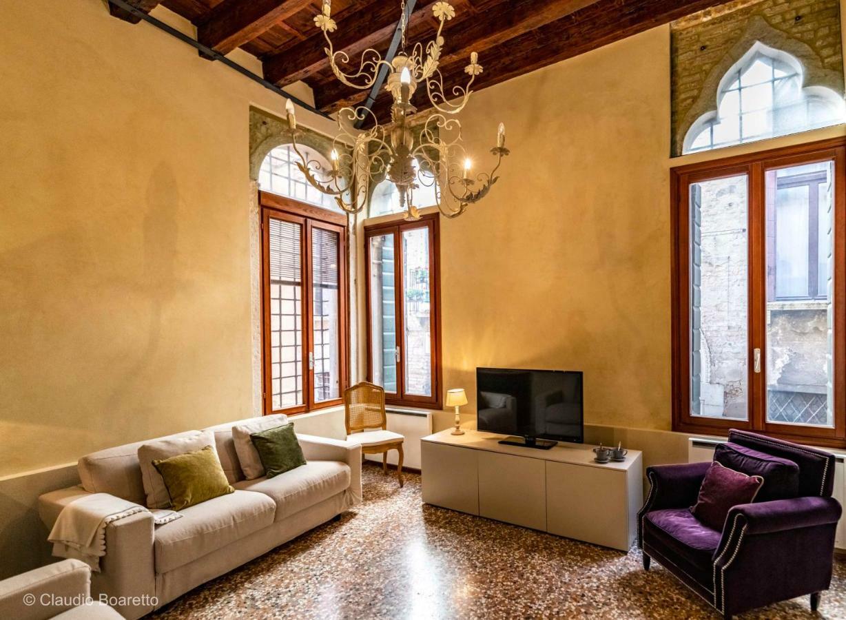 Gondola Bianca Venisejetaime Apartment ภายนอก รูปภาพ