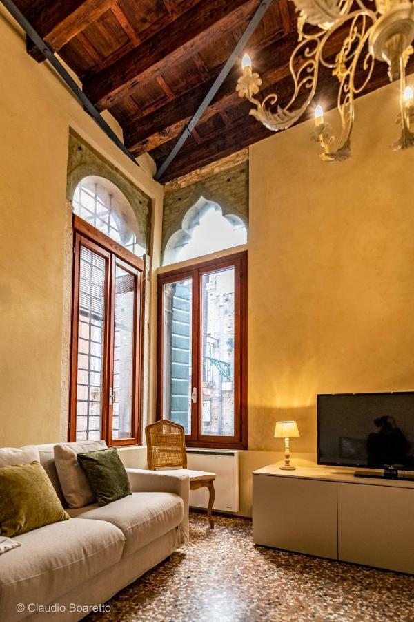 Gondola Bianca Venisejetaime Apartment ภายนอก รูปภาพ
